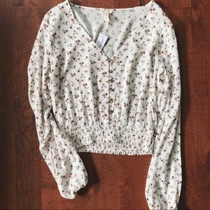 Sweet floral crop top